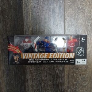 NHL Vintage Edition Action Figures - Red, Blue, White